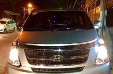 Hyundai Van Grand Starex Gold VGT 2014 Top of the line