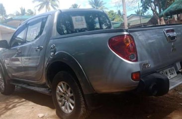 Rush for sale Mitsubishi Strada 2010