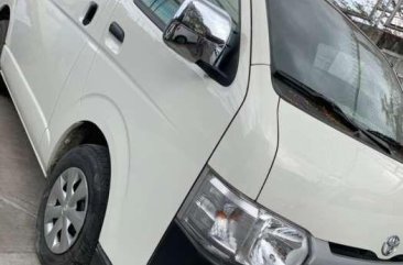 2018 Toyota Hiace Commuter manual white