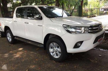 2016 Toyota Hilux 2.4 G 4x2 Manual Freedom White