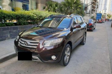 Hyundai Santa Fe 2012 model for sale