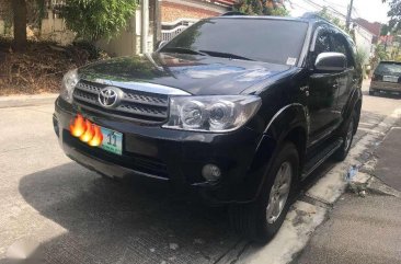 Toyota Fortuner 2011 (black) for sale