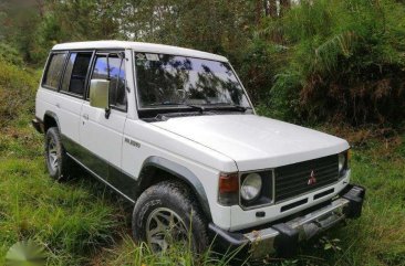 1988 1st gen Mitsubishi Pajero 4x4 for sale