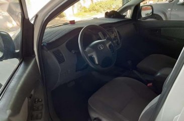 2013 Toyota Innova E Automatic transmission D4d Diesel engine