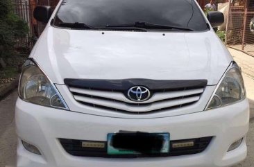 TOYOTA INNOVA 2010 model FRESH IN AND OUT