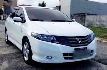 I''m selling my 2011 Honda City 1.3 MT