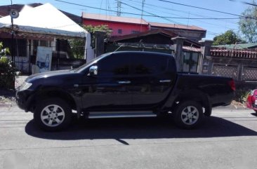 Rush Mitsubishi Strada 2012 Automatic transmission