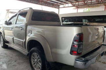 TOYOTA 2014 Hilux 2.5 G 4x2 Manual Gold Diesel