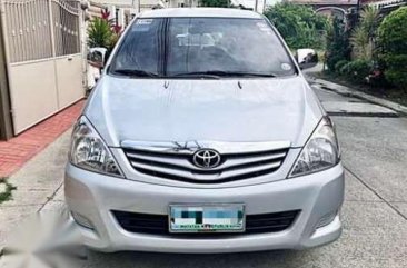 Toyota Innova E 2011 for sale