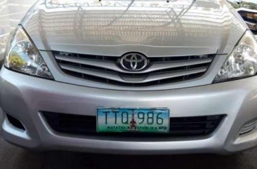 2011 Toyota Innova E for sale