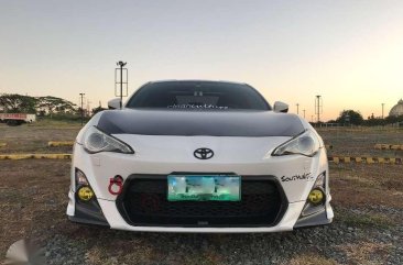 Toyota 86 2013 Pearl White for sale