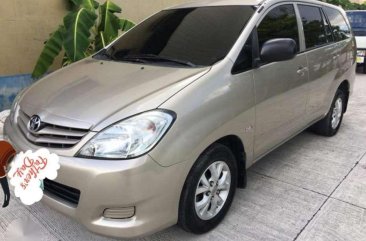 2011 Toyota Innova E for sale 