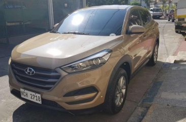 2016 HYUNDAI TUCSON GL GAS 2.0 Manual Very low mileage