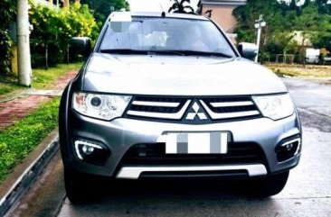 SELLING Mitsubishi Montero glx 2015