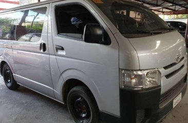 2018 Toyota Hiace Commuter 3.0 Manual Diesel Silver Metallic