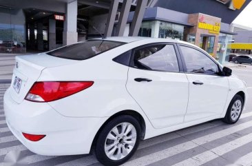 Hyundai Accent Sedan Manual 2016 (Gasoline) --- 390K Negotiable