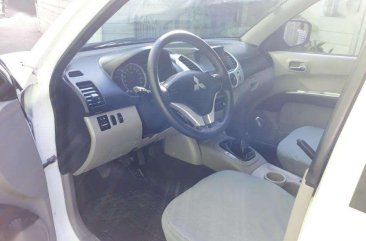 2013 Mitsubishi Strada glx mt FOR SALE