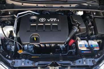 Toyota Corolla Altis 1.6 V 2016 model Automatic Transmission