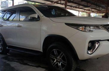 2017 Toyota Fortuner 2.4G Automatic Diesel Freedom White