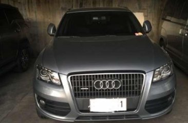 2010 Audi Q5 gas FOR SALE