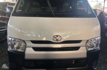 2018 Toyota Hiace 3.0 Commuter Manual Freedom White Van Ed