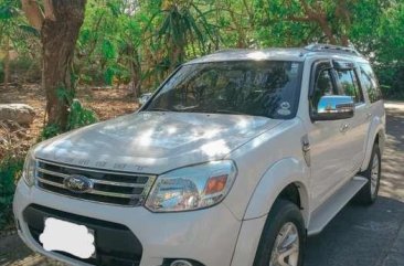 White Ford Everest Limited Edition 2015 AT for sale