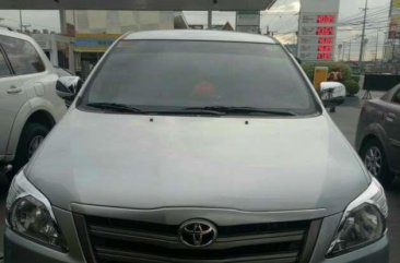 TOYOTA Innova E automatic diesel 2016model fresh and loaded lady own rush