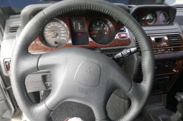SELLING MITSUBISHI Pajero fieldmaster 2003