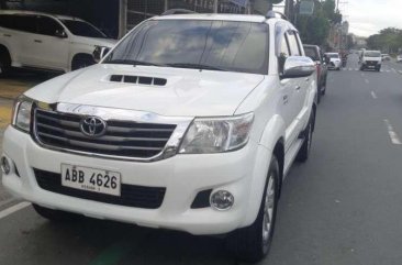 2014 Toyota Hilux G 4x4 Matic Diesel TVDVD 