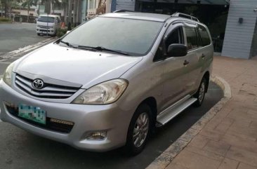 Toyota Innova 2011 J for sale