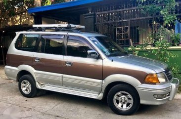 Good condition Toyota Revo vx 200