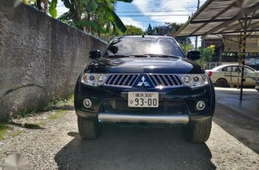 2013 Mitsubishi Montero Glx