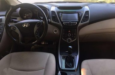 Hyundai Elantra GLS 2015 Matic. Top of the Line