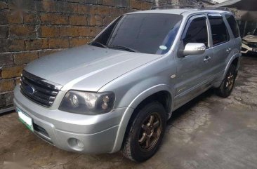 2008 FORD ESCAPE XLS - not flooded . no accident . automatic