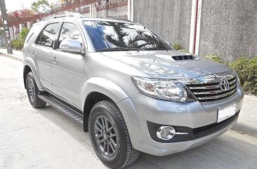 2015 Toyota Fortuner V Diesel AT Casa Maintained 