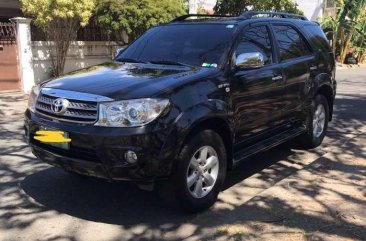 Toyota Fortuner 2009 G Gas Automatic FOR SALE