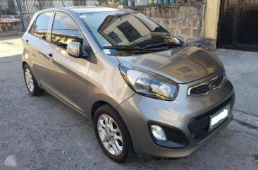 2013 KIA PICANTO - very good condition . automatic . super cool aircon