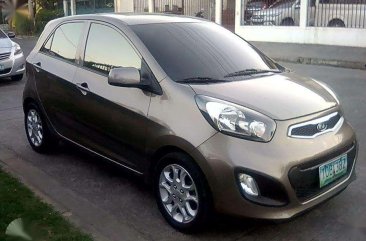 2012 Kia Picanto ex automatic top of the line super fresh