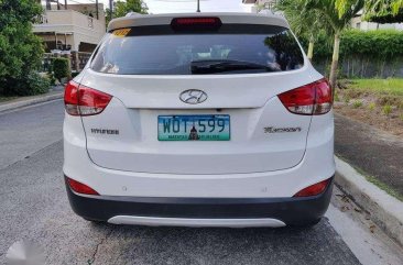 Hyundai Tucson 2014 contact me via my Gmail: michaelpolo130 gmail.com