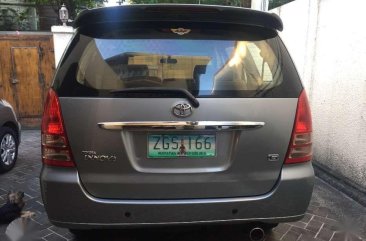 Selling Toyota Innova G AT 2007