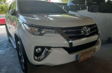 Selling Toyota Fortuner G 4x2 2017 Automatic