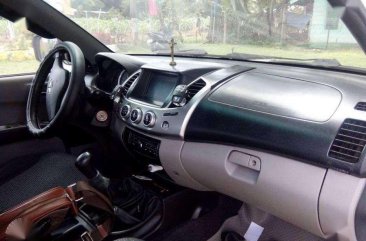 2012 Mitsubishi Strada 4x4 FOR SALE