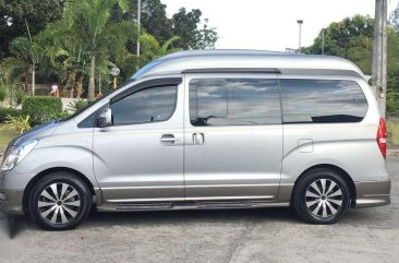 Hyundai Grand Starex limousine 2015 hvx gold Vgt 