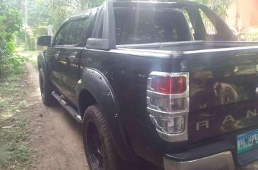 SELLING Ford Ranger xlt 2013 loaded AT