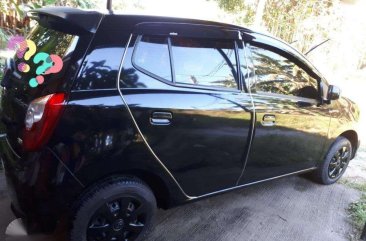 SELLING TOYOTA Wigo E 2014