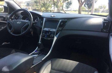 2011 Hyundai Sonata A/T 2.4L DOHC, Fuel Efficient