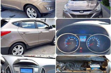 2012 Hyundai Tucson  Top of the line Excellent condition 2.0 Gas Engine