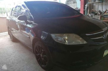 Selling Honda City 2007