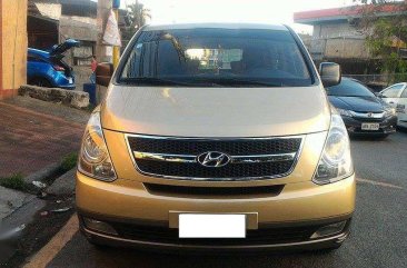 2011 Hyundai Starex 2.5 GL AT Gold FOR SALE