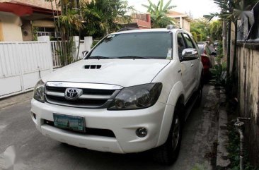 Toyota Fortuner V 4x4 DSL Automatic 2006 for sale 